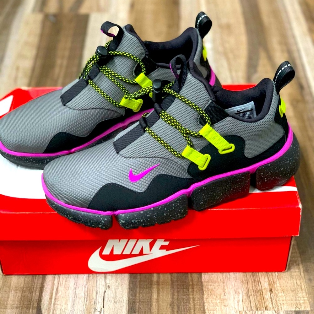 Nike Pocketknife Size 9 in Men